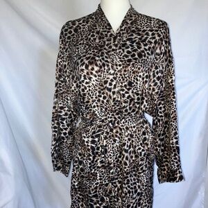 VICTORIA SECRET Silk Cheetah Print Tassel Closure Robe
